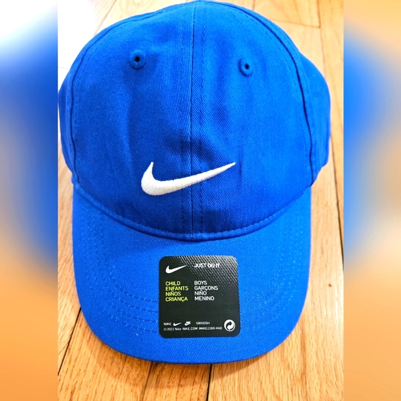 Nike Kid's Cap Size 4-7 Years - Picture 1 of 5